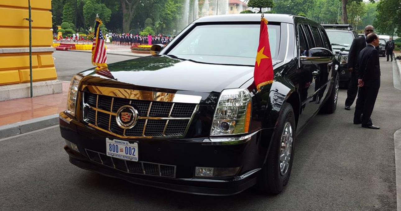 Video:'Đoàn xe hộ tống Tổng thống Obama từ khách sạn đến phủ chủ tịch'